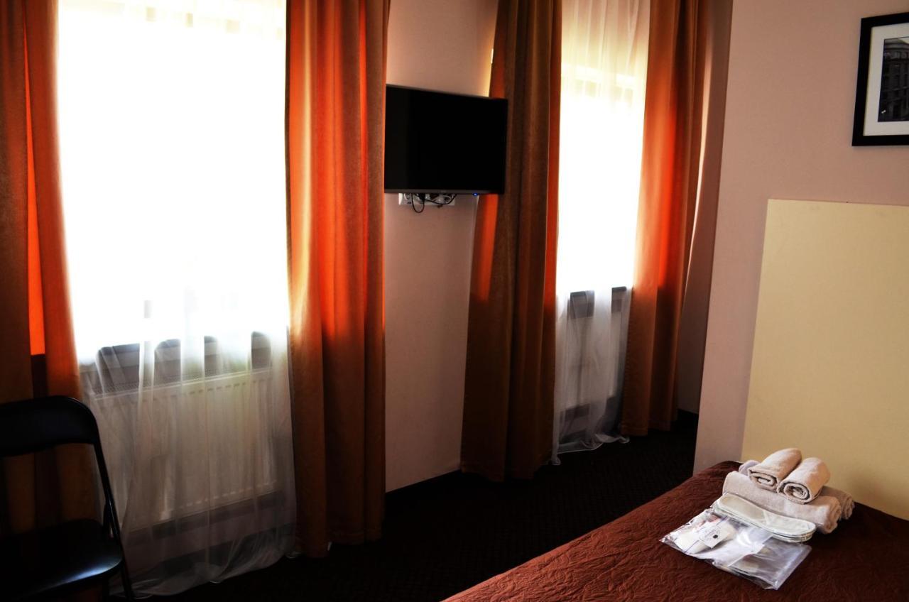 Tsaritsynskiy Hotel Харков Екстериор снимка