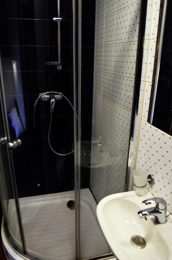 Tsaritsynskiy Hotel Харков Екстериор снимка