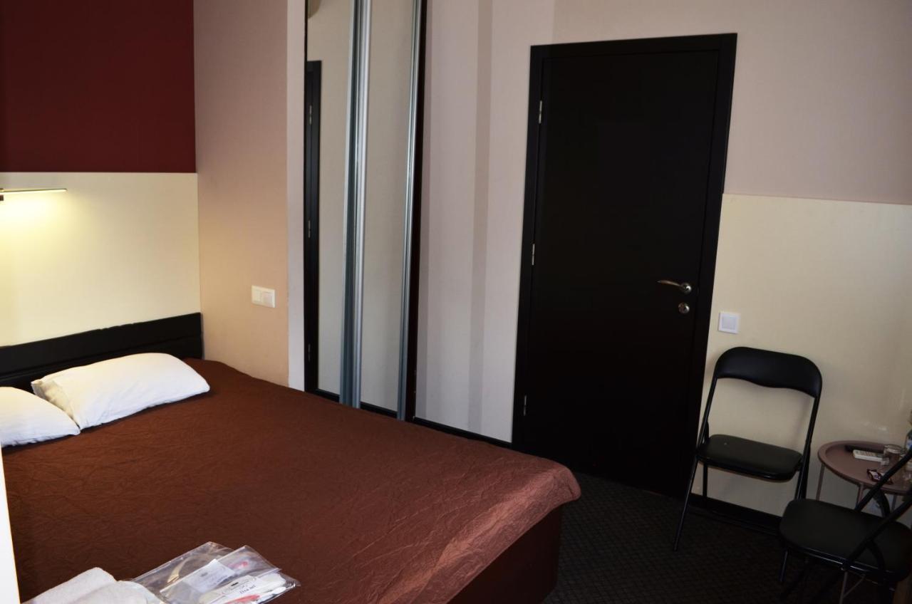 Tsaritsynskiy Hotel Харков Екстериор снимка