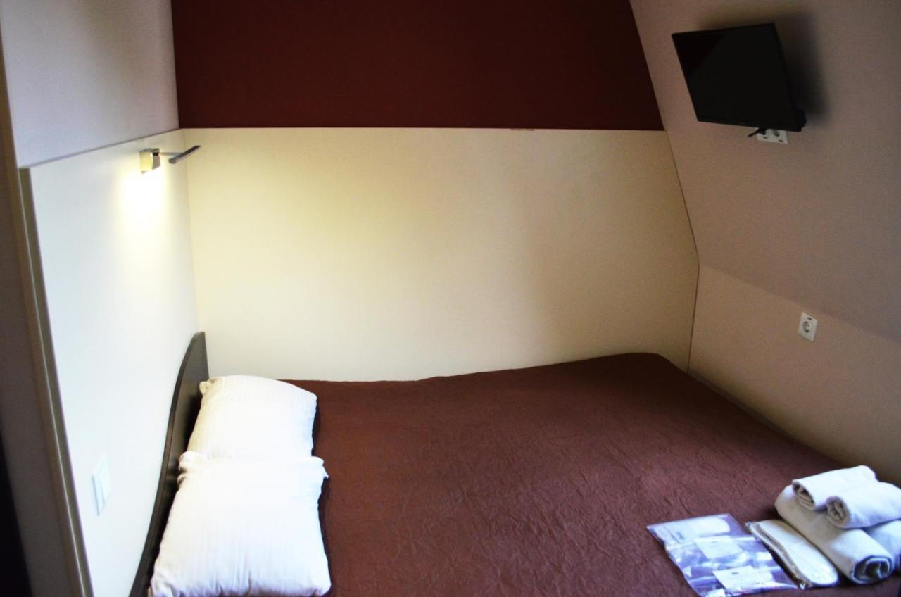 Tsaritsynskiy Hotel Харков Екстериор снимка